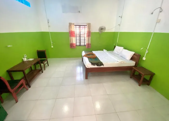 Aura Riverside Boutique 3*